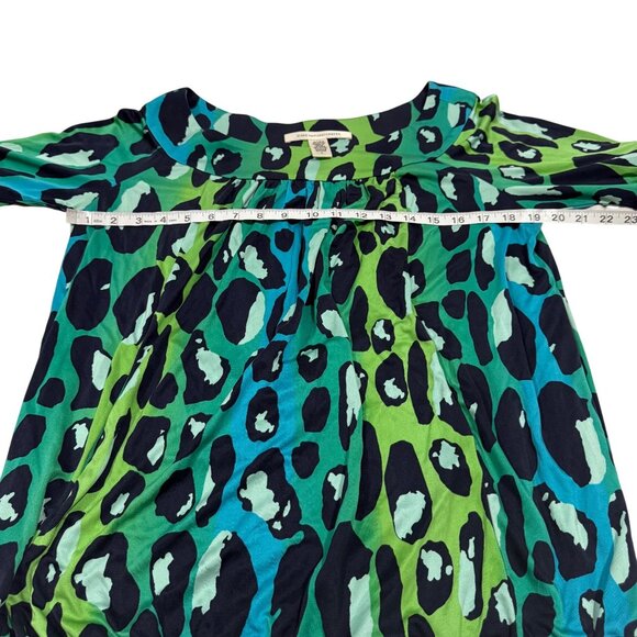 Diane Von‎ Furstenberg Blue Green Silk Blend Leopard Print Blouse Size 6 - Picture 8 of 9